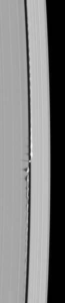 Daphnis maakt golfvorm in ring